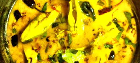 Kerala Style Paal Meen Curry