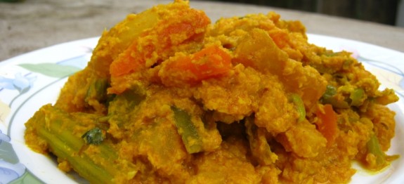 Avial Recipe –  Easy Dish അവിയൽ – Curry Recipe in Malayalam