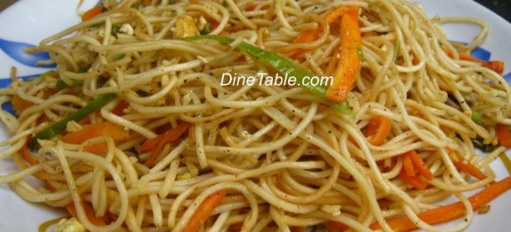 Vegetable and egg hakka noodles recipe