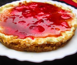 No bake cheesecake with strawberry sauce topping recipe