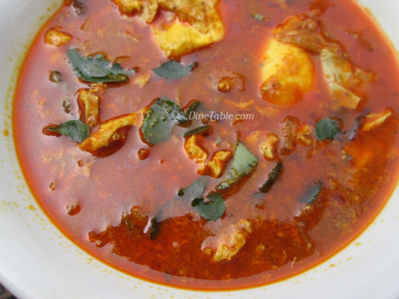 Poached Egg Curry Recipe | വറുത്തരച്ച മുട്ടക്കറി | Kerala Recipe