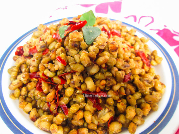 Cherupayar Ularthiyathu | Green Gram Stir Fry | Simple Dish