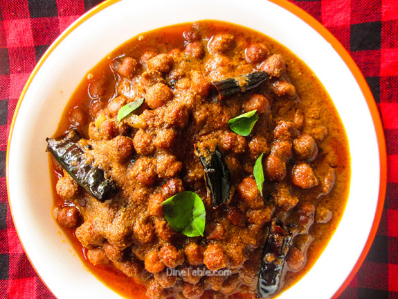 Varutharacha Kadala Curry Recipe / Chickpeas Curry / Delicious