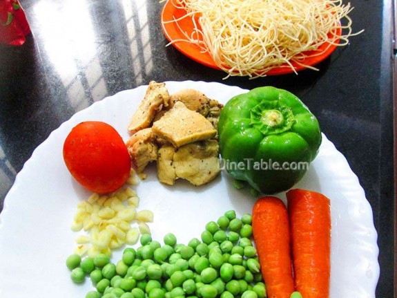 Spaghetti with Chicken and Vegetables / Nonvegetarian Recipe