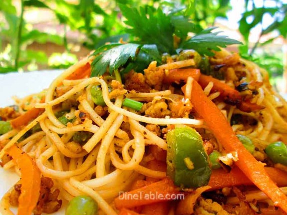 Spaghetti with Chicken and Vegetables / Easy Recipe