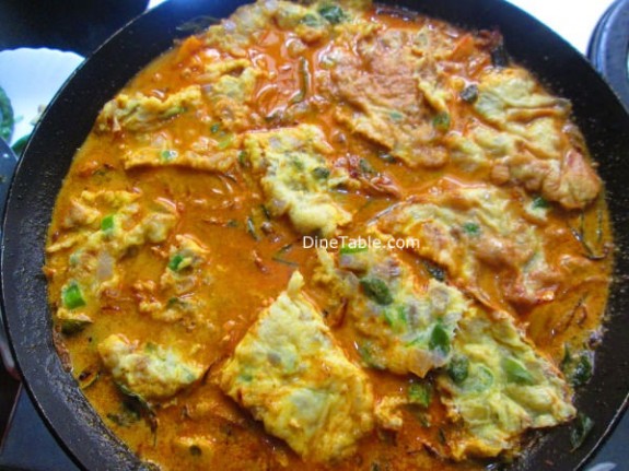 Egg Omelette Curry Recipe / Healthy Dish