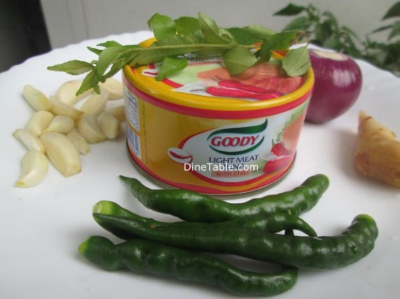 Kerala Style Canned Tuna Thoran Recipe / Yummy