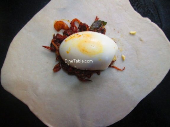 Mutta Kizhi Recipe / Egg Snack