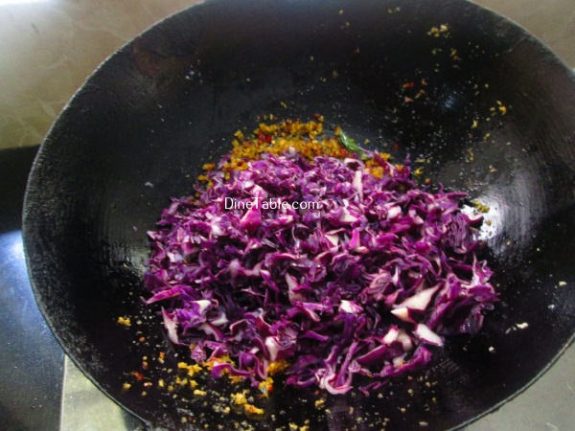 Purple Cabbage Thoran Recipe / Healthy Thoran