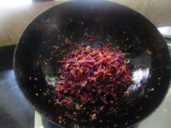 Purple Cabbage Thoran Recipe / Healthy Thoran