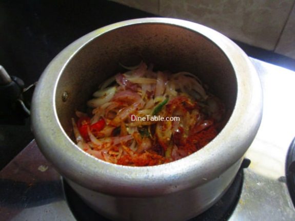 Koorka Beef Ularthiyathu Recipe / Quick Dish