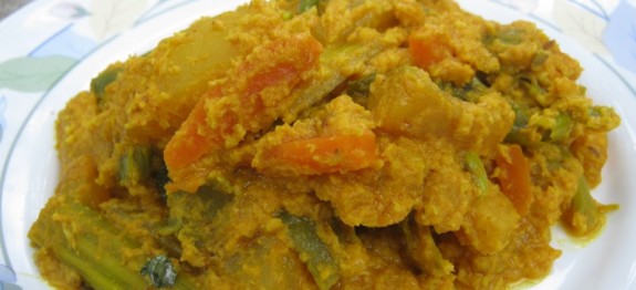 Avial Recipe - Kerala Onasadya Recipe
