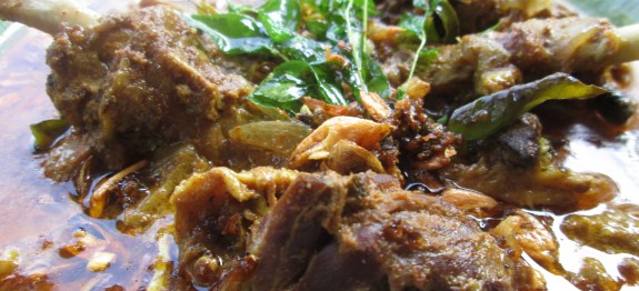Tharavu Pal Curry