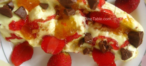 Banana Split with Ice cream and Chocolate flavour 