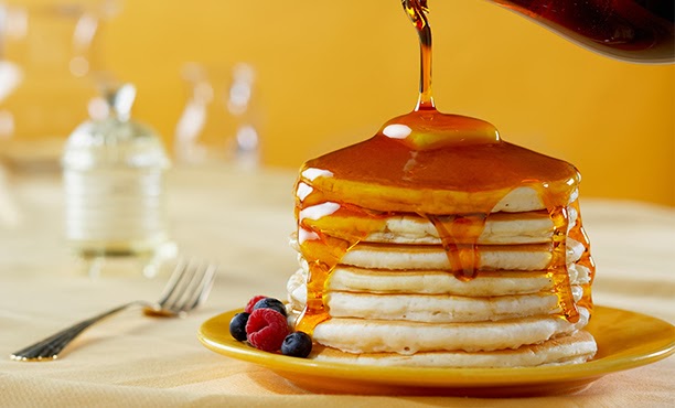 Packaged pancakes with artificial maple syrup