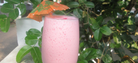 Strawberry jelly milkshake recipe | Quick and healthy drink recipe