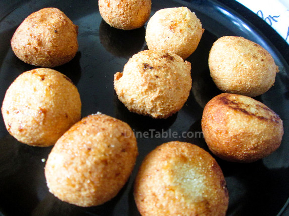 Thari unda Recipe - Fried Semolina Balls Recipe - തരി ഉണ്ട - Delicious Recipe