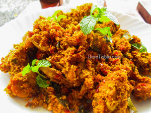 Homemade Chicken Thoran Recipe - ചിക്കൻ തോരൻ - Simple Recipe