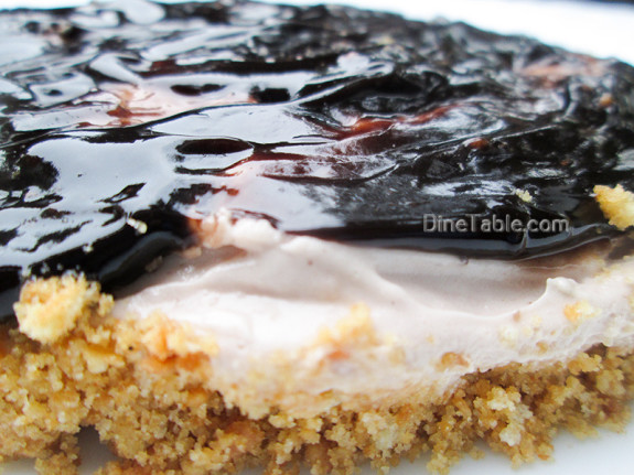 Cheesecake With Chocolate Sauce Topping / Tasty