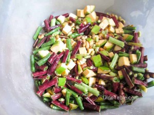 Kaya Achinga Payar Mezhukkupuratti / Tasty Side Dish