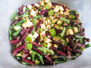 Kaya Achinga Payar Mezhukkupuratti / Yummy Side Dish