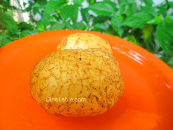 Urulakizhangu Mezhukkupuratti / Potato Stir Fry