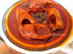 Kuttanadan Meen Curry Recipe / Easy