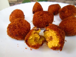 Unni Madhuram Recipe / Sweet Banana Dumplings
