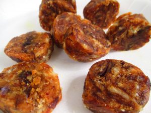 Dates Biscuit Roll Recipe / Quick Snack