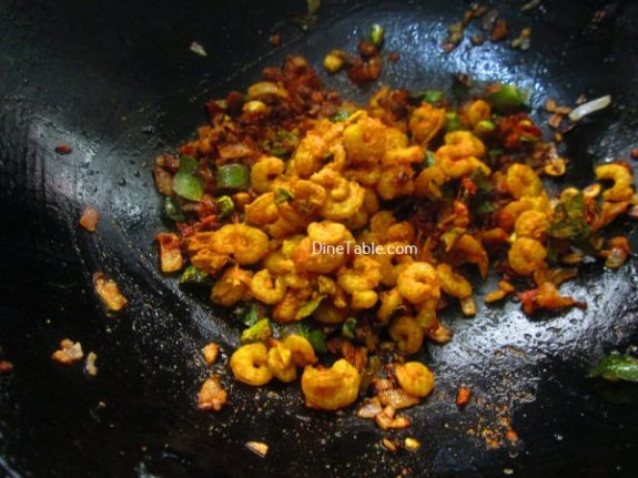 Chemmeen Puttu Recipe / Spicy Puttu