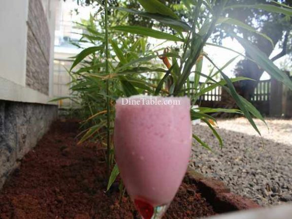 Strawberry Crush Milk Shake Recipe - Healthy Drink