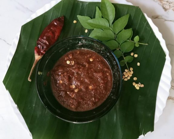 Dry Red Chili Chammanthi – Vattalmulaku Chammanthi