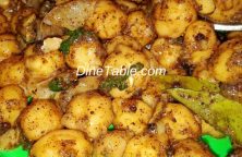 Easy Chana Masala Roast - Vella Kadala Roast - White Chickpea Roast